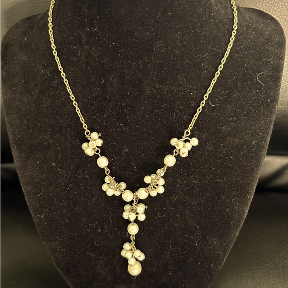 1928 gold drop statement necklace with simulated pearls - Picture 2 of 8